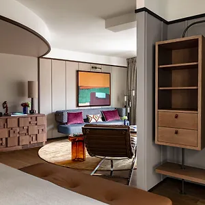 دو فينيي 5* باريس