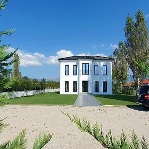  Otel Nerium Garden Tirana Airport Arnavutluk